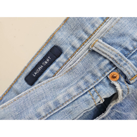 Lucky Brand ~Woman Size 6/28~ Blue Denim Laguna Short Distressed Shorts. - Picture 4 of 12